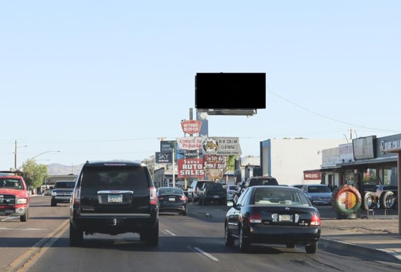 Location photo for N 32nd St near 32nd St & McDowell Rd, Camelback East Village (Phoenix)