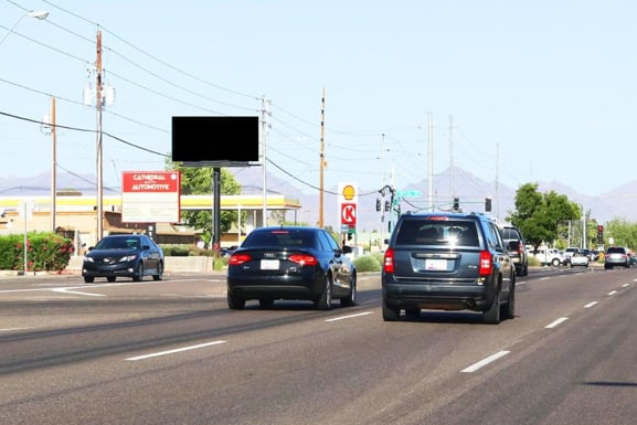 Location photo for E Greenway Rd near Greenway Rd & 32nd St, Paradise Valley Village (Phoenix)