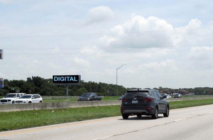 Location photo for I-10 Frontage Rd near Kathy's Kampground & Storage (Sealy)