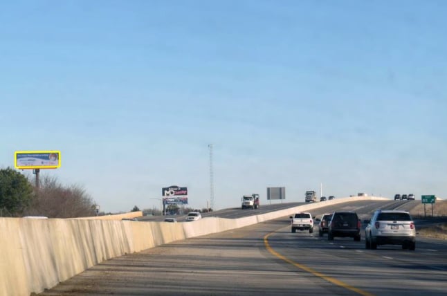Location photo for I-49 W/S, AT MM 85, 3609 Moberly Lane, Bentonville, AR (D62S1)