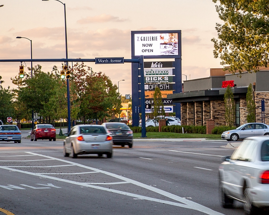 Digital Displays on Stelzer Road Media