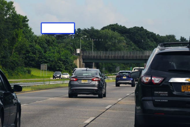 Location photo for Rt 42 1.00 mi N/O Rt 534 E/S F/N