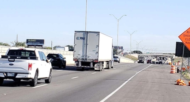 Location photo for S I-35 Frontage Rd near Zoocade, North Lamar (Austin)