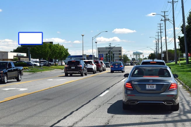 W Henderson Rd E/O US-33 N/S F/W Media