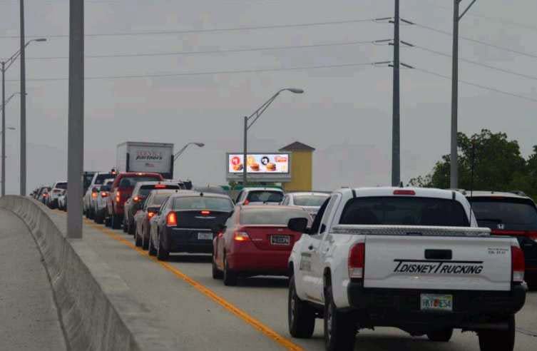 VETERANS PKWY E/O DEL PRADO SS/EB Media