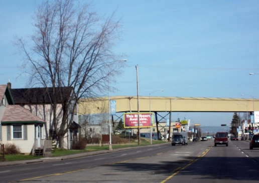 3932 E 2ND ST W/L F/S Media