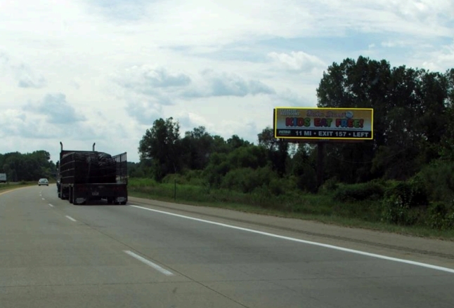 Location photo for W/S I-69 0.8 MI SO MM 12 F/N