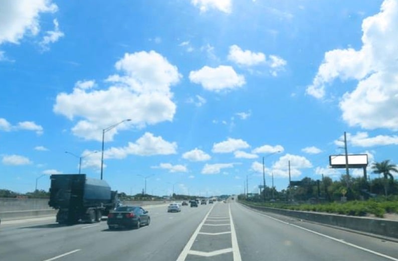 Location photo for W State Rd 84 near Todo en UNO (Davie)