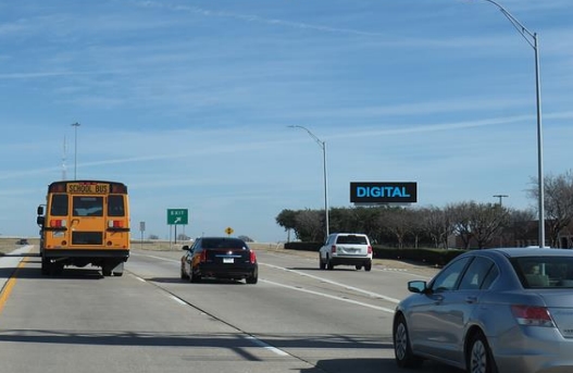Location photo for Denton Tap Rd near SB Oakbend at Vista Ridge Mall (Lewisville)