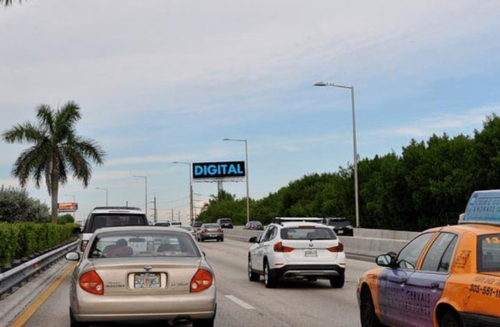 Location photo for NW 37th Ave near Hialeah Market (Miami)