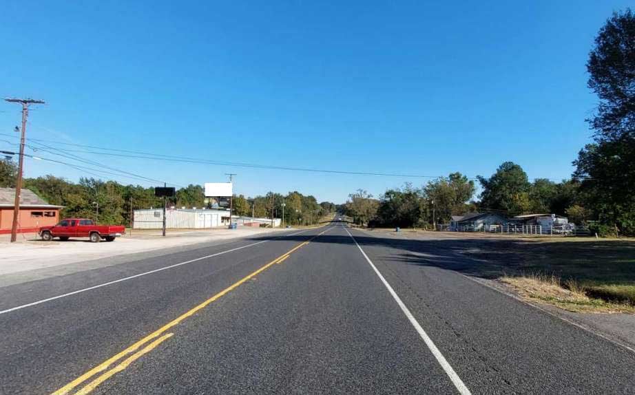 US 79 2.1 mi E/O US 259 NS Media