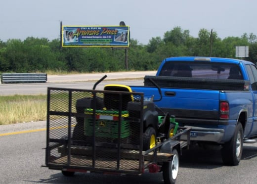 WS HWY. 77, .3 MI. N/O FM 1898 FS