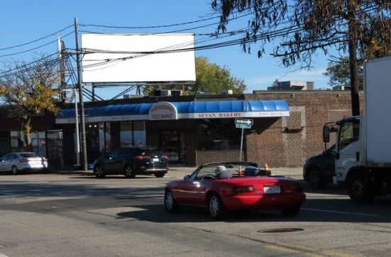 Location photo for Mt Auburn St near Mt Auburn St @ Bigelow Ave (Watertown)