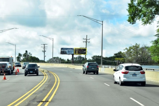 Location photo for N Farnsworth Ave near Farnsworth Ave & Indian Ave (Aurora)