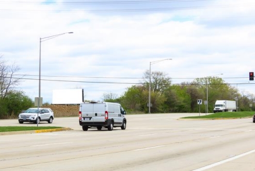 Location photo for North Ave near Steve Ravanesi trail (Carol Stream)