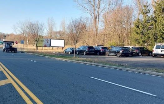 Location photo for NY-303 near Tackamack North Park (Blauvelt)