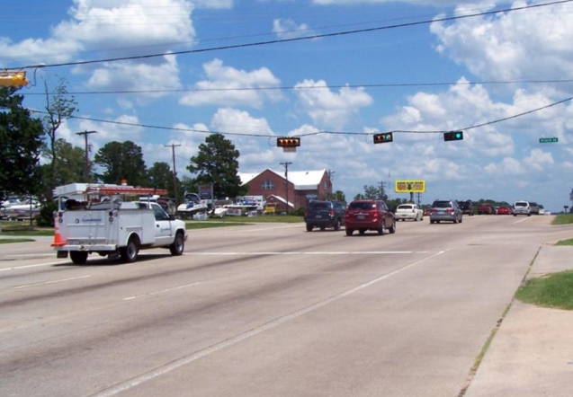 N/S HWY 105 @ SANDY BEACH DR F/W Media