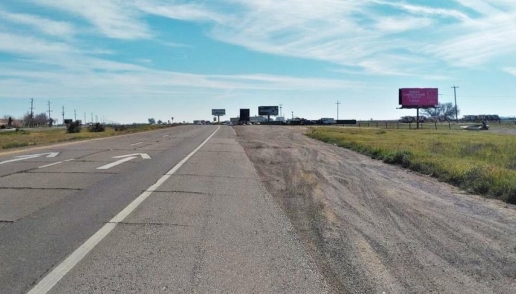 SL HWY 152 3000' E/O WARD RD. Media