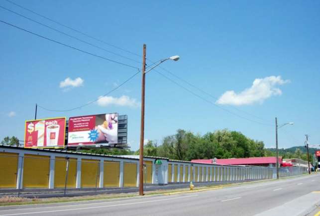 Location photo for Commonwealth Ave near Commonwealth Ave & Lawrence Ave (Bristol)