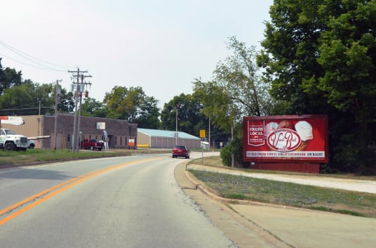 Location photo for E Center St near Carle Eureka Emergency Department (Eureka)