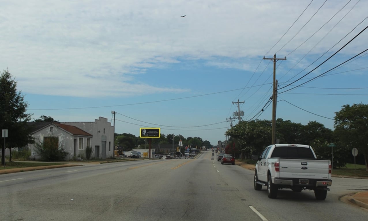 HWY 276 (POINSETT HWY) 170 ft W/O HAMMETT ST NS Media