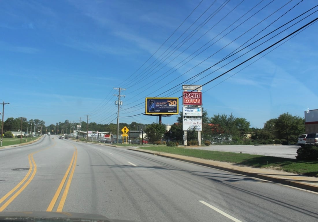 HWY 25 (WHITE HORSE RD) 500 ft S/O FAIRFIELD RD ES Media