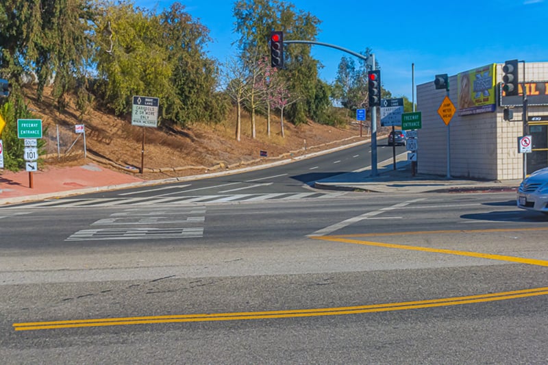 VAN NUYS BL EL 13F S OF 101 FWY E ON NF Media