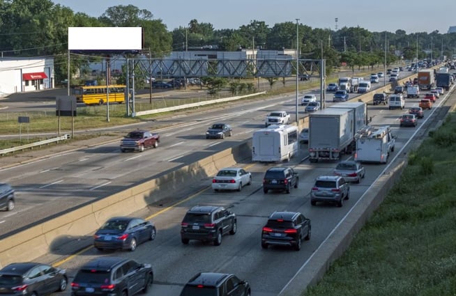 US-131 .1 mi N/O Burton St WS F/S Media