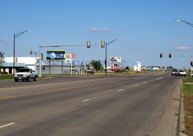 (R)HWY 12 4055 E 6TH AVE. N/S W/F Media