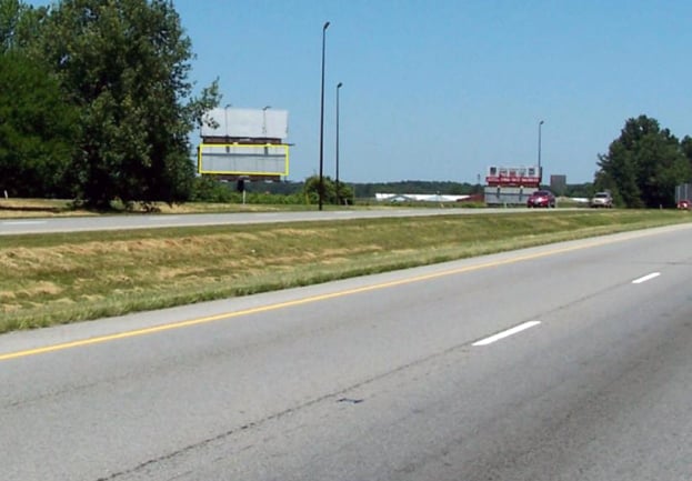 W/S I-57, 0.1 MI S/O M.M. 71 Media