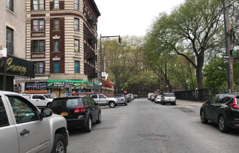 Location photo for Adams Pl near St. Barnabas Hospital, Belmont (Bronx County)