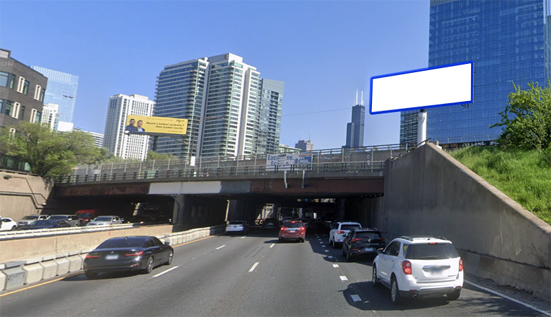 Location photo for W Hubbard St near Grand & Halsted/Milwaukee (Blue Line), West Town (Chicago)