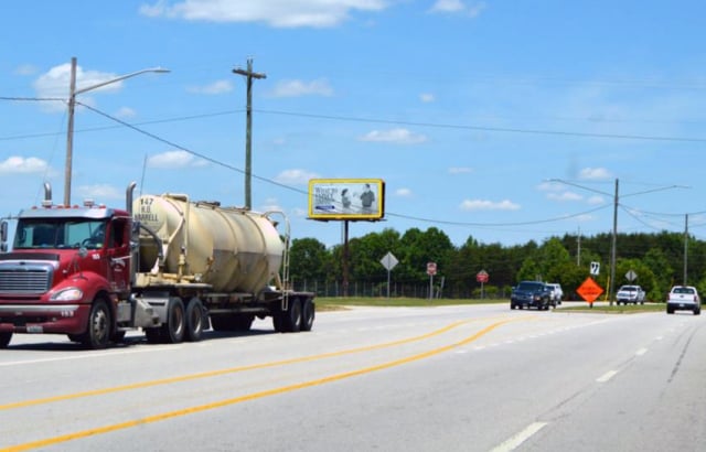 Hwy 86 25 ft S/O Hwy 1168 WS Media