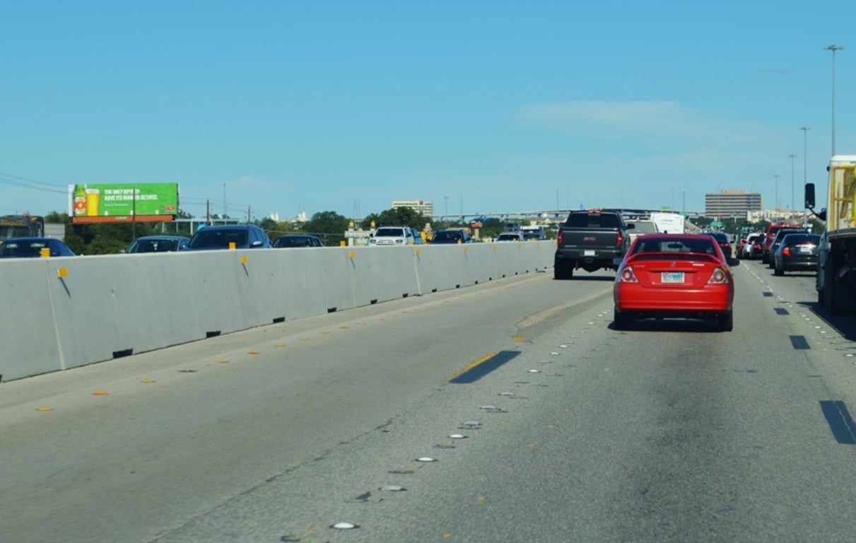 Location photo for S I-35 Frontage Rd near Nelms/Bluff Springs, South Austin (Austin)