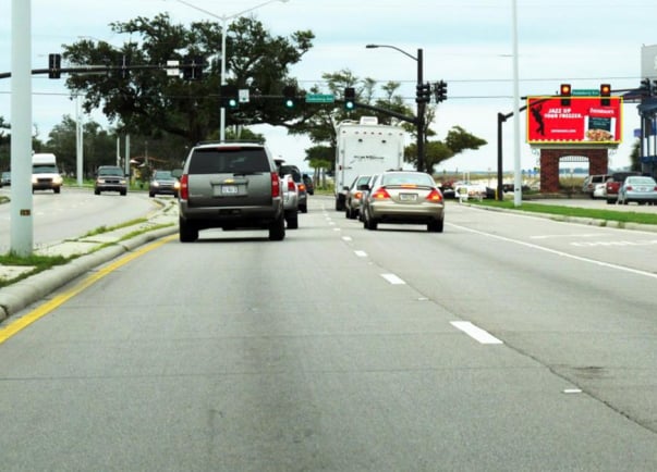 S/S US 90 100' E/O RODENBERG AVE Media
