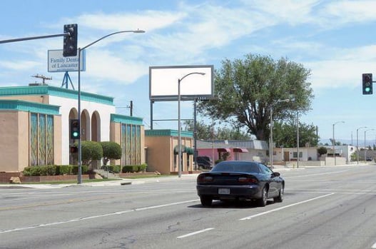 Location photo for 10th St W near Sierra Medical Plaza (Lancaster)