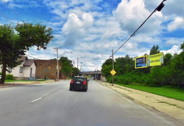 SCOTT E/S 300' N/O OHIO (L) F/W Media