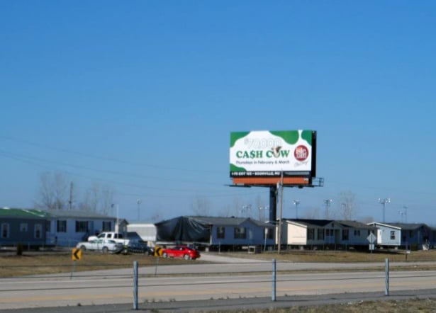 W/S HWY 63 2 MI N/O HWY 54, N/B Media