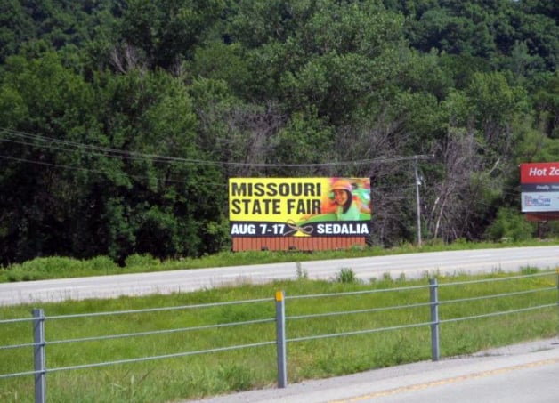 E/S HWY 63 3.6 M N/O HWY 54 S/B Media