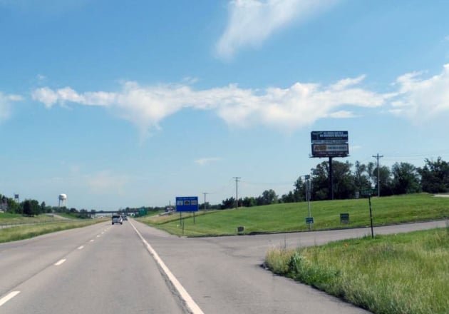 E/S HWY 63 .3 MI S/O HWY Y, N/B TOP Media