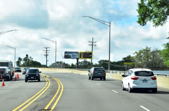 Location photo for N Farnsworth Ave near Farnsworth Ave & Indian Ave (Aurora)