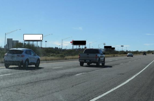 Location photo for I-10 SS 0.83mi E/O SH 90 mm 302.83 F/E - 1