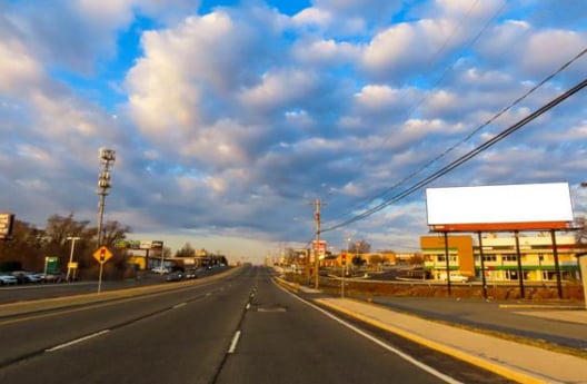 Location photo for Kirkwood Hwy near Kirkwood Hwy @ Farrand Dr (Wilmington)