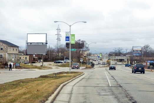 Location photo for W Layton Ave near Layton Square, Mitchell West (Milwaukee)