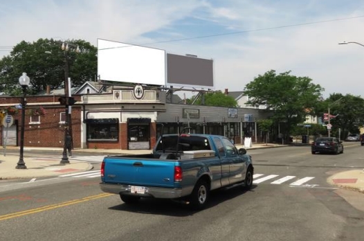 Location photo for Broadway near Broadway @ Holland St - Teele Sq, Teele Square (Somerville)