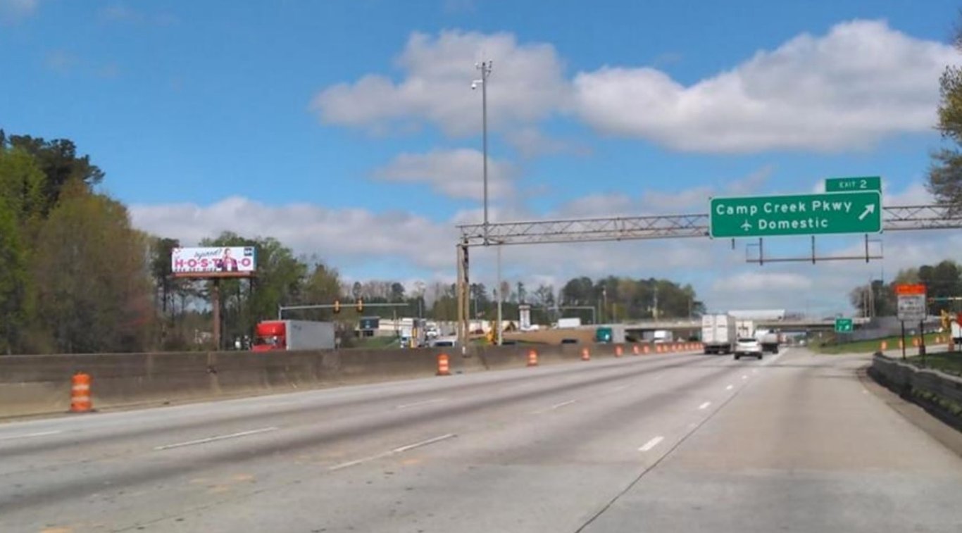 W/S I-285 .1M S/O CAMP CREEK PKWY LHR F/S Media