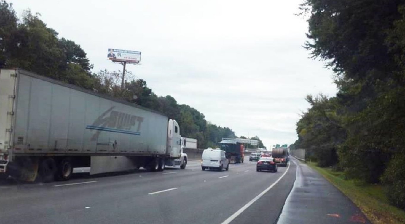 Location photo for Wendell Dr SW near Martin L King Jr Dr SW @ Old Gordon Rd SW (Atlanta)