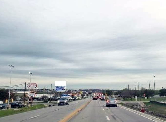 SH 123/ .7 mi S/O I-35/ San Marcos-Top Face Media