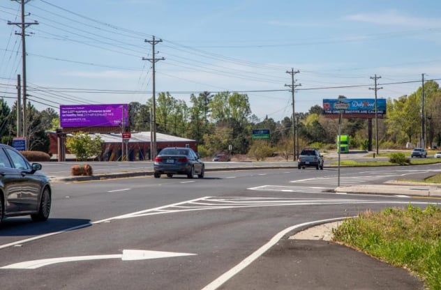 Location photo for Peachtree Pkwy near MIDWEST MEDICAL ENTERPRISES (Suwanee)