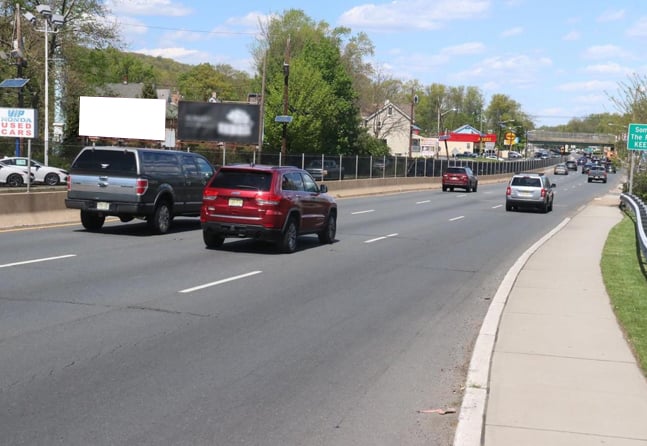 N/S Rt 22 300.00 ft W/O Somerset St No. Plainfield F/W Media